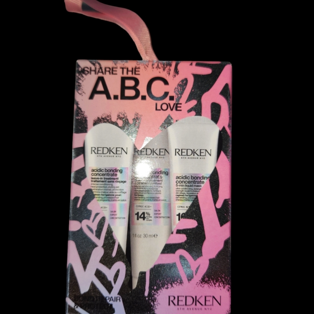 Redken Acidic bonding travel size
